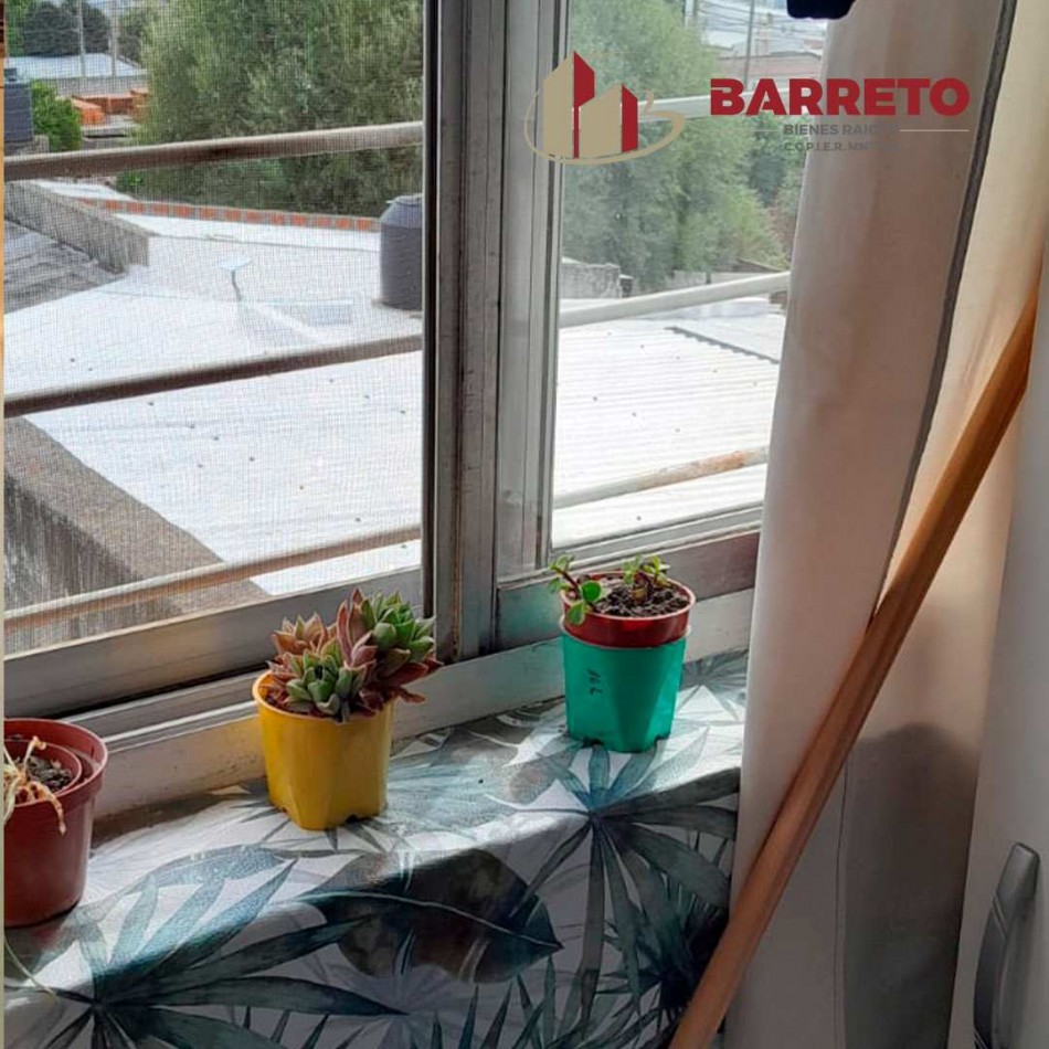 EXCELENTE DEPARTAMENTO EN PLANTA ALTA